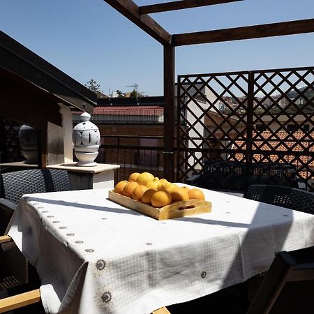 Mansarda In Centro Apartment Capri Leone Luaran gambar